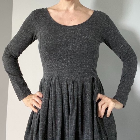 Talula | Aritzia | Grey Skater Dress | Size M - Picture 1 of 7
